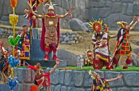 Inti Raymi 2027 + Tour Machupicchu und Cusco 7d/6n